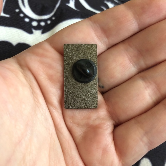 Tarot Card The Moon Enamel Lapel Pin Brooch - Picture 4 of 4